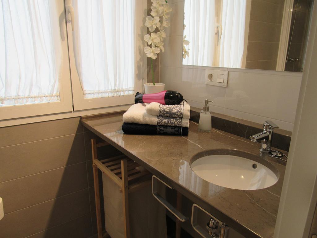 Apartamentos Iliberis Γρανάδα Δωμάτιο φωτογραφία